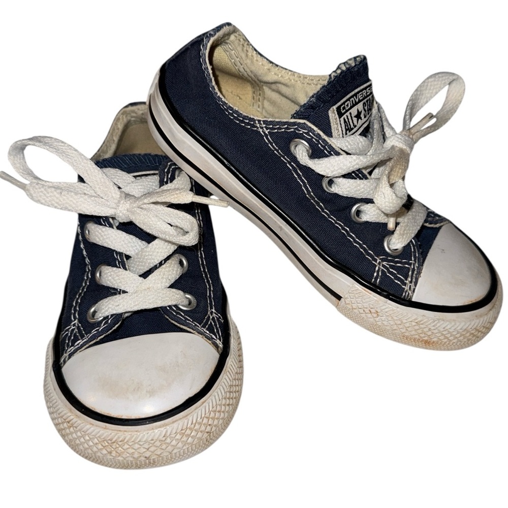 Converse Chuck Taylor All Star Navy Low Top Sneakers Toddler Size 8 Blue Canvas